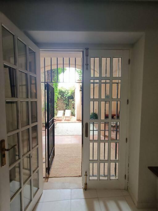 Appartement Casa Aguila Casco Antiguo Patio Privado à Caces Extérieur photo