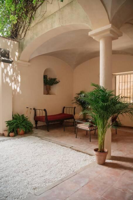 Appartement Casa Aguila Casco Antiguo Patio Privado à Caces Extérieur photo